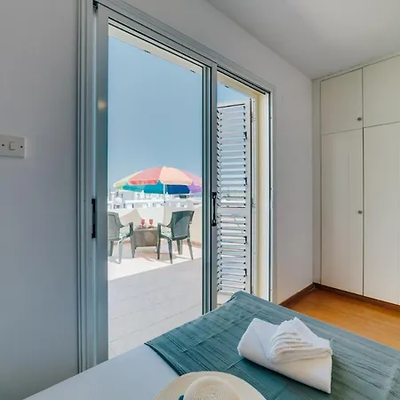 Apartamento Apartment Tatiana *